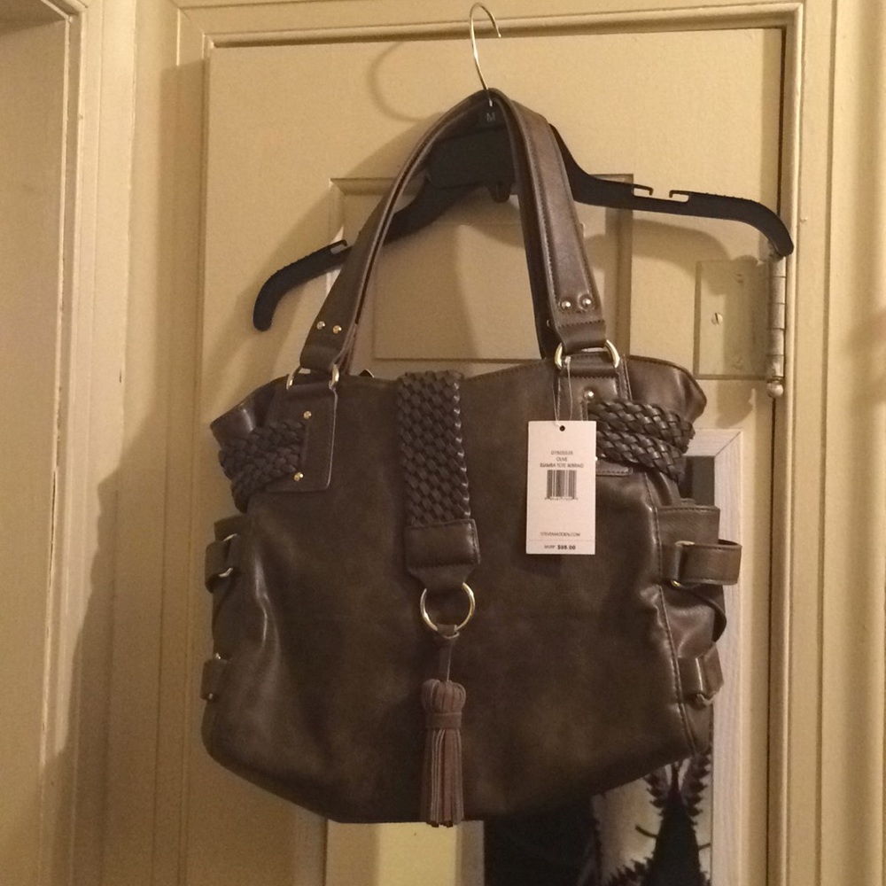 Steven madden handbag brand new with tags!